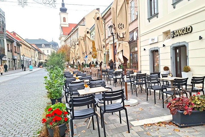 Vonkajšie terasy budú v Trnave pri niektorých prevádzkach aj v zime