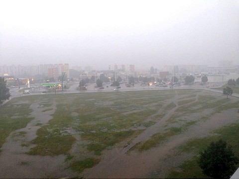 V Trnave a okolí vyčíňala prietrž mračien, hasiči sa nezastavili