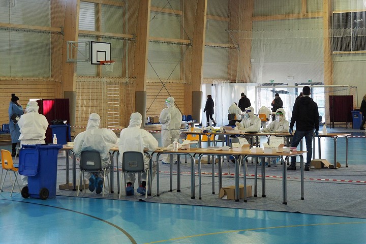 Väčšina obcí s hromadným testovaním končí, v našom regióne nebude test povinný