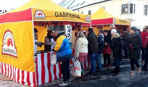 Mäsovýroba Gašparík chystá v sobotu predvianočnú zabíjačku na námestí
