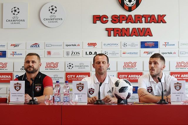 Látal vraví, že príde ešte silnejší tím ako Legia, majiteľ Spartaka motivoval fanúšikov