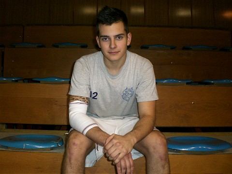 Brankár Mimy Súkenik s otrasom mozgu a vykĺbeným lakťom