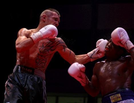 Na ples Spartaka príde Tomi Kid Kovács, do tomboly venuje svoje boxerske rukavice