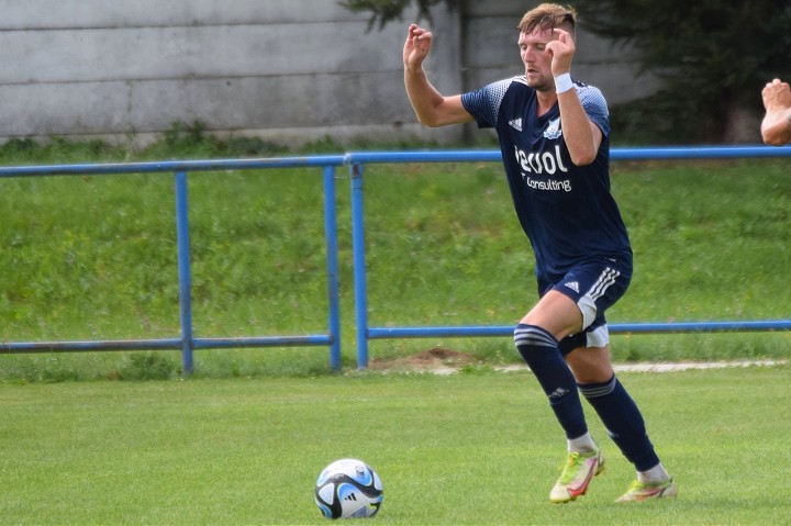 Futbal, 4. liga: Boleráz vyhral na horúcej pôde v Pate