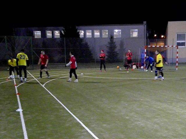 Trakovická interliga: V súboji o čelo súťaže sa zrodila bezgólová remíza