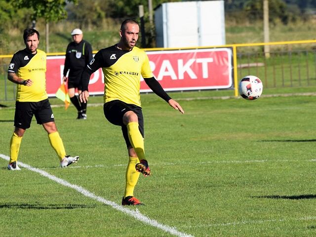 Futbal, 7. liga B: Pečeňady bodovali aj v Chtelnici, Zelenay strelil Dolnému Lopašovu štyri góly