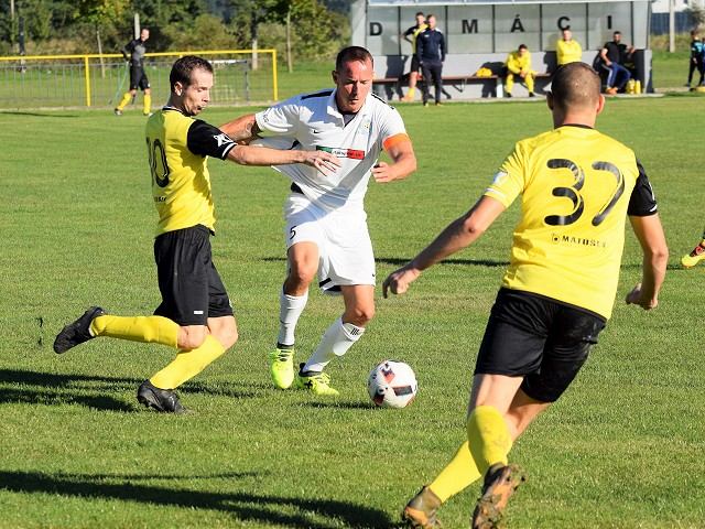 Futbal, 7. liga B: Za Chtelnicu strelil hetrik Hrčka, Dubovany preskočili Moravany
