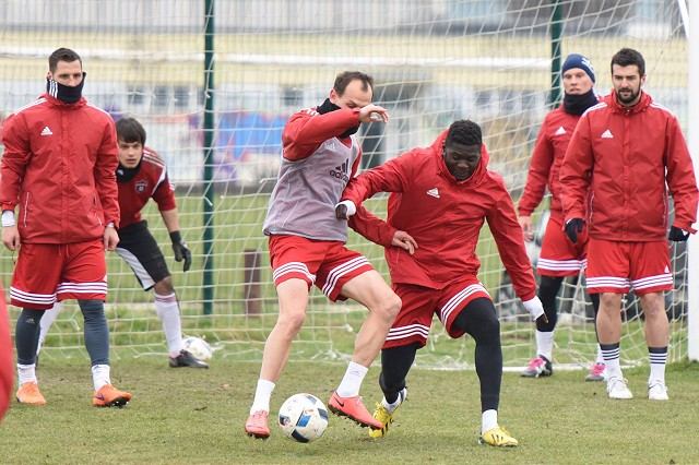 Spartak chce vybojovať pohárové umiestnenie a zachrániť juniorku v druhej lige