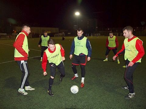 Céčko Spartaka v príprave skúša viacero mladých hráčov z okolia