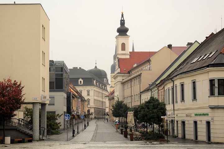 Z Trnavy sa vlani odsťahovalo najviac ľudí za ostatné roky