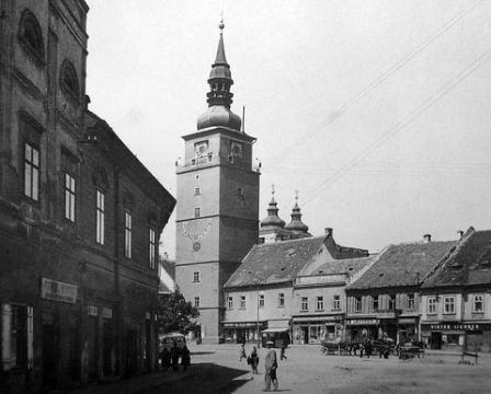 POZRITE SI: Dlhý slíž sto fotografií starej Trnavy