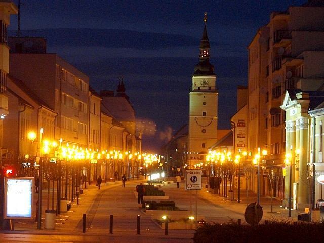 Predĺžia otváracie hodiny podnikov v centre? Návrh je opäť na stole poslancov