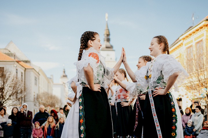 Na Trnavskú bránu príde SĽUK, bude aj folklórna svätá omša