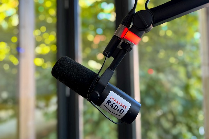 Trnavské rádio opäť rastie, medziročne mu stúpla počúvanosť