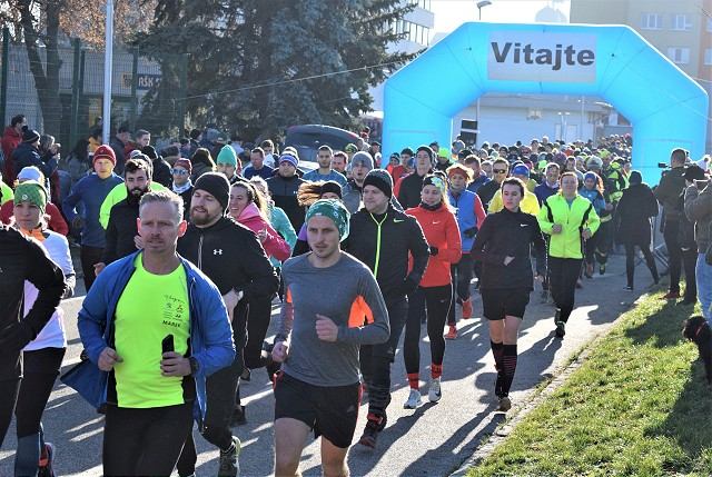 Bežeckú trilógiu vyhral Féder, pelotón mal rekordné počty aj na Troch kráľov