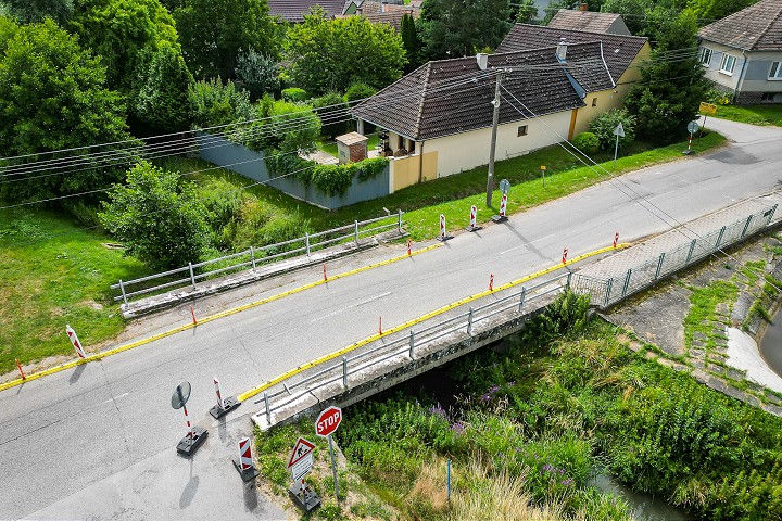 V Dlhej obnovia dva staré mosty, ktoré sú v havarijnom stave
