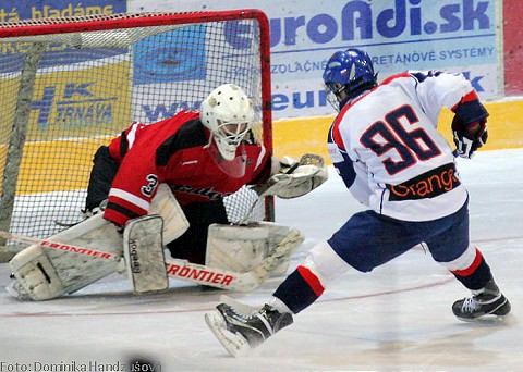 Mladíci z dvadsiatky porazili trnavských hokejistov po nájazdoch