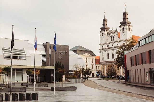 Na koronavírus reagujú aj vysoké školy v Trnave, univerzity prerušili výučbu