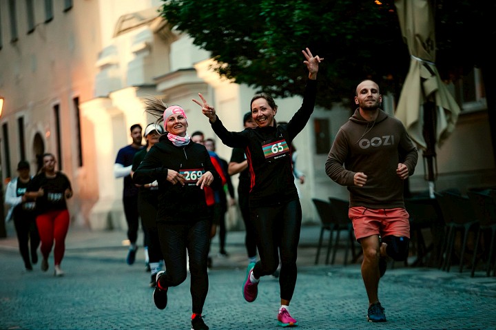 Nočný beh Trnavou UCM Night Run bude mať aj benefičný rozmer
