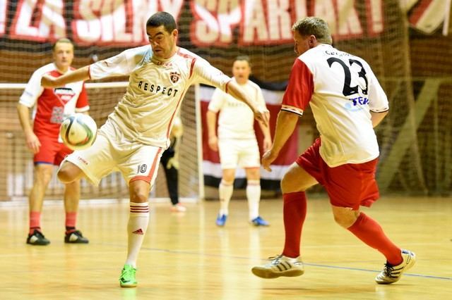 Predsilvestrovská futbalová šou nebude v závere roka chýbať, ocenia aj jubilujúce legendy