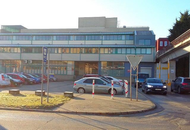 Parkovací dom na Starohájskej ulici bude od pondelka slúžiť verejnosti