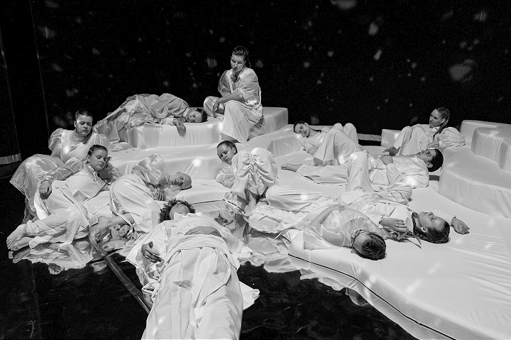 DIvadlo Jána Palárika uviedlo inscenáciu o mladých a pre mladých V mojich snoch