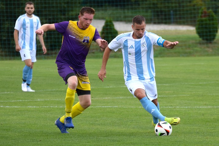 Futbal, 8. liga B: Dolný Lopašov vyhral v Chtelnici, Brestovany v Borovciach