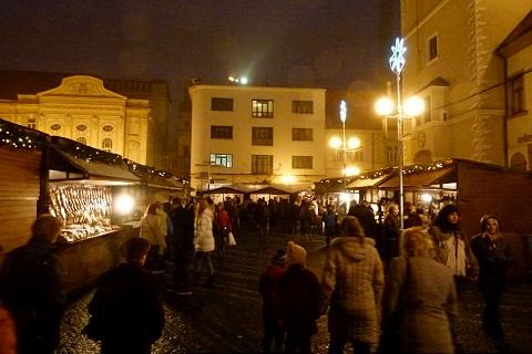 Vianočné trhy budú ešte vianočnejšie, vlaňajšie nedostatky majú zmiznúť