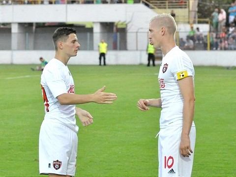 Janečka sa ukázal ako pravý univerzál, Vlasko opäť zabával divákov
