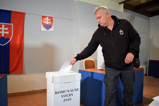 Volebná účasť v Trnave sa odhaduje do tridsať percent
