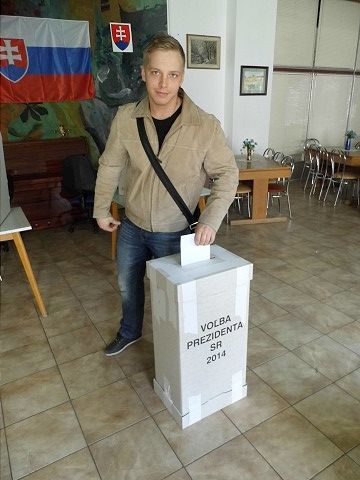 Fico alebo Kiska? Prezidentské voľby pokračujú druhým kolom