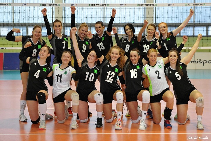 Volejbalistky si vybojovali v organizačne náročnej sezóne konečné šieste miesto