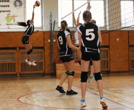 Kadetky Hit Trnava získali v Trenčíne prvý bod do tabuľky