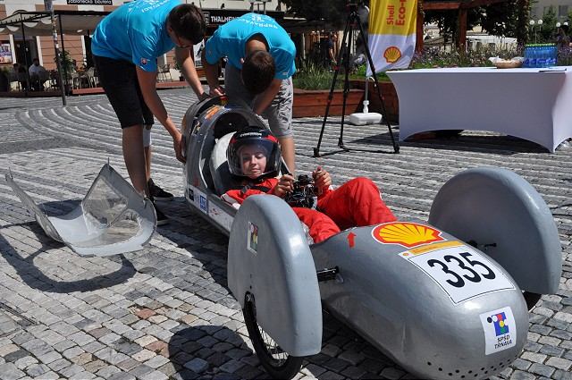Študenti trnavskej strednej školy idú s úsporným elektromobilom opäť súťažiť do Londýna