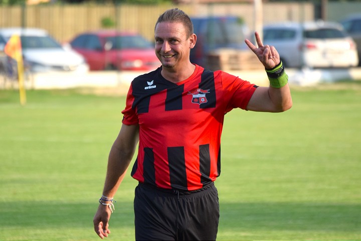 Futbal, 8. liga A: Biely Kostol zdolal Modranku, v Križovanoch remíza