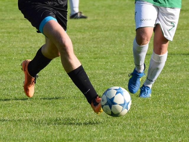 Futbalová glosa: Obehneš na jeden raz dvakrát hriščo? Napíš mi
