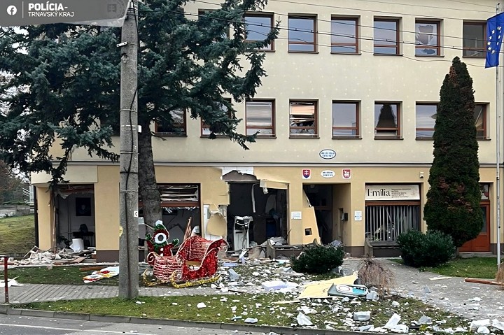 Výbuch bankomatu v Chtelnici zatiaľ nie je objasnený, v Dolných Salibách je to iné