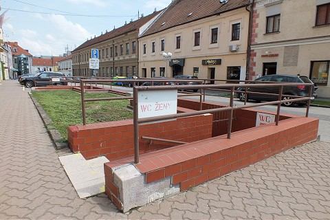 V pondelok sa začne rekonštrukcia verejných toaliet na Radlinského ulici