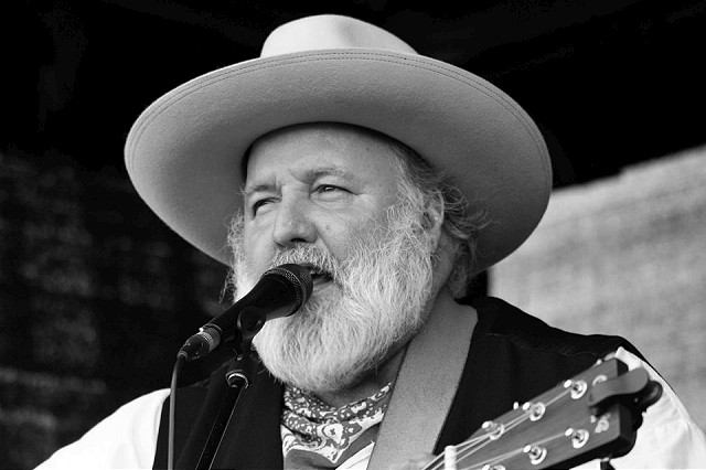 Americký country spevák Willie Jones bude hosťom Modrého štvrtku