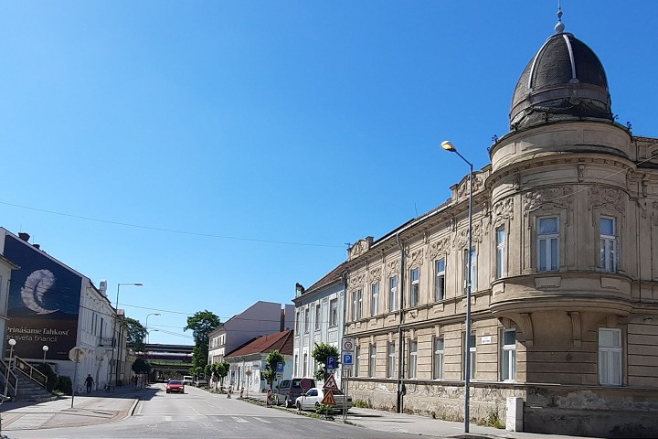 Ulica k trnavskej nemocnici dostane nový asfalt, vodiči musia rátať s obmedzeniami