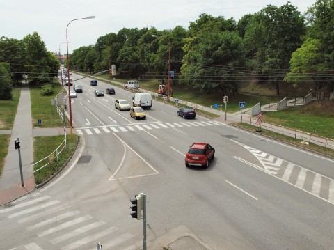 Od augusta autobusmi po novom. Drahšie a aj cez Hlbokú
