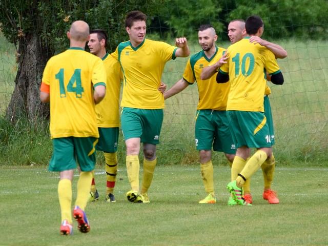 Futbal, 8. liga B: Sokolovce remizovali so Šulekovom, Žlkovce znížili bodovú stratu na lídra