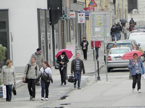 Polícia ženám: Násilníka ubite kabelkou!