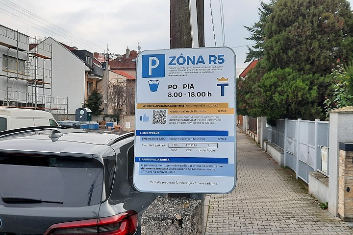Novinky v parkovaní v Trnave: Polhodina zadarmo do inej zóny aj cenové stropy