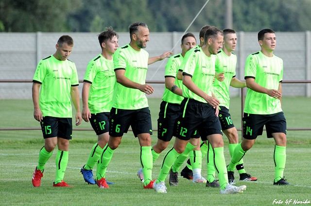 Futbal, 5. liga: Horná Krupá si poradila aj s Holíčom, Piešťany deklasovali Horné Orešany