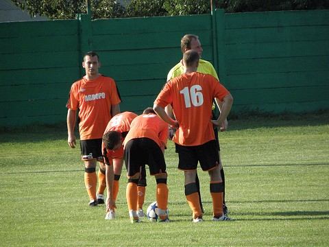 Futbal, OM: Zvončín iba remizoval vo Veľkom Orvišti